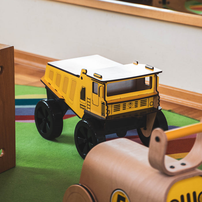 Mamatoyz BamBam Holz-Laster – 2-in-1 Spielzeug & Aufbewahrungsbox ab 3 Jahren