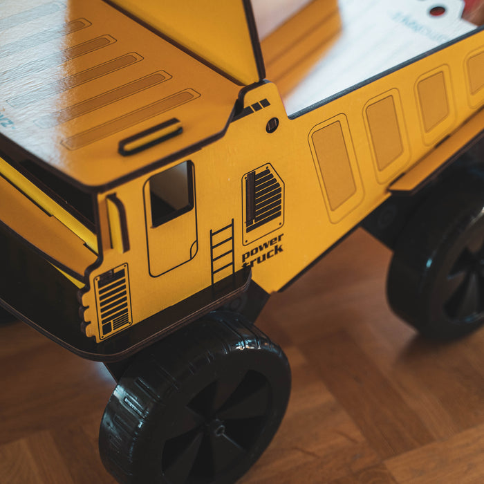 Mamatoyz BamBam Holz-Laster – 2-in-1 Spielzeug & Aufbewahrungsbox ab 3 Jahren