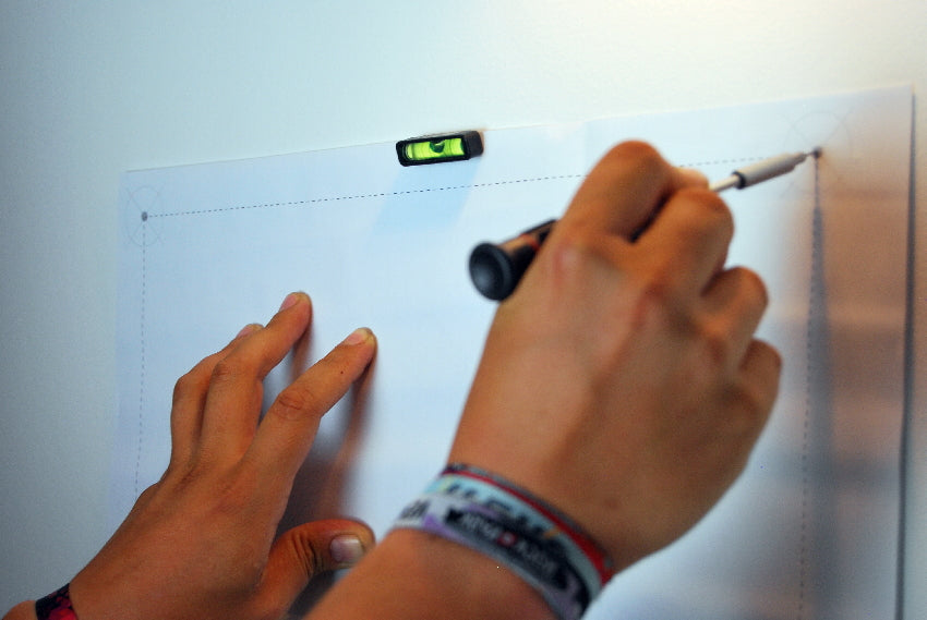 EHR 5019 Badheizkörper 450Watt  TÜV Zertifiziert inkl. Bohrschablone und Mini-Wasserwaage